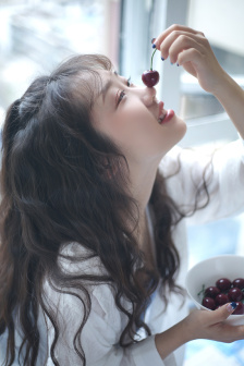 她在丈天面前被耍了2中字